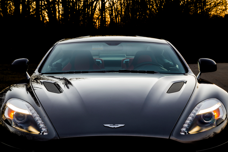 Illustration for article titled Here's How To Take Awesome Pictures Of Your Car At Night